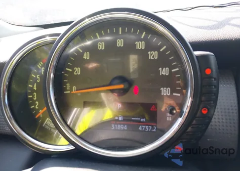 2015 Mini Hardtop Cooper z USA, uszkodzony, nr VIN WMWXS5C51FT828981